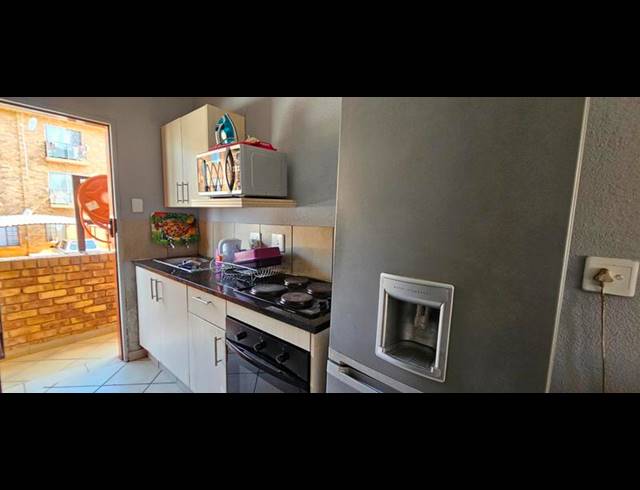 2 BEDROOM APARTMENT FOR SALE IN LOTUS GARDENS